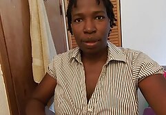 Mofos-Freaky teen zündet eine reife hausfrauen sex Kerze in ihre Muschi